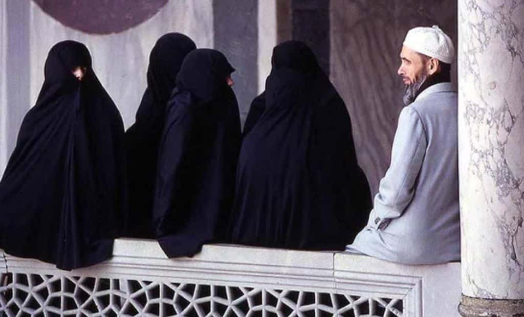 تعدد الزوجات