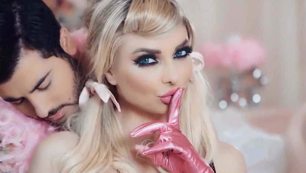 المرأة المتحررة جنسياً