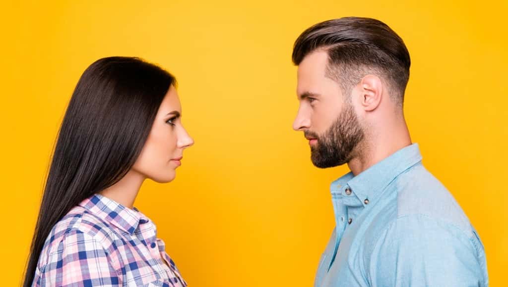 نص قديم عن الفرق بيننا وبينهنّ، عاد ليصنع الحدث مجددا، هل توافقه الرأي أم لا؟