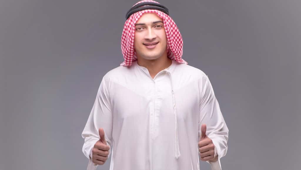 عبد الضار.. أول مسلم يعتنق مذهبي السنة والشيعة معًا من باب الاحتياط