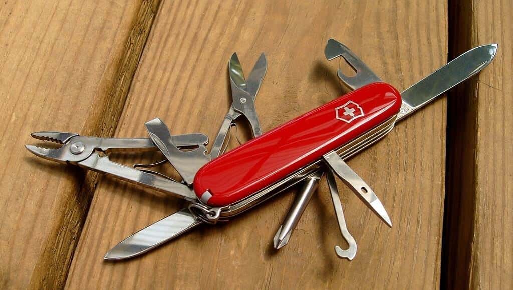 تاريخ مختصر عن سكين الجيش السويسري Swiss Army Knife