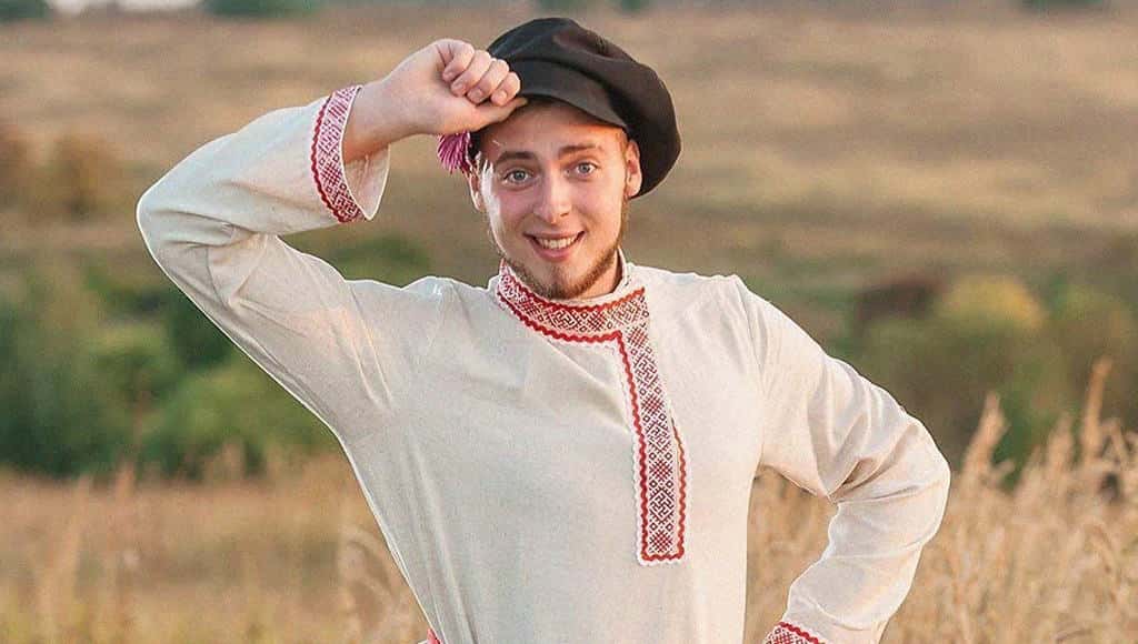 هل تساءلت يوماً لماذا تنتهي الأسماء الروسية بلواحق مثل –وف أو –يف أو –سكي