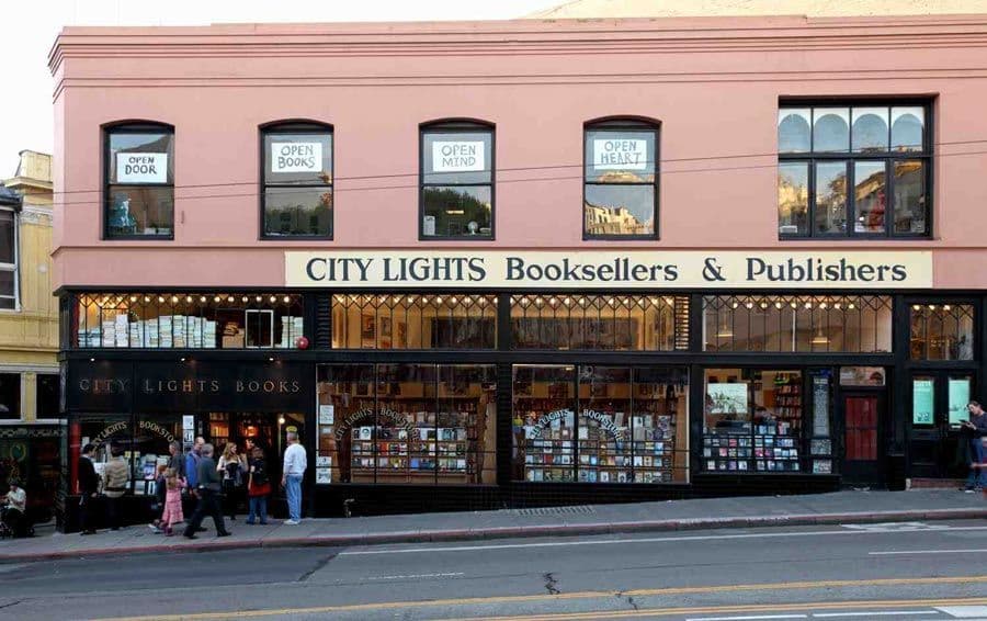 محل أضواء المدينة City Lights