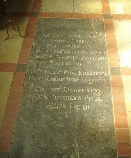 قبر توماس هوبز في كنيسة St John the Baptist في انجلترا