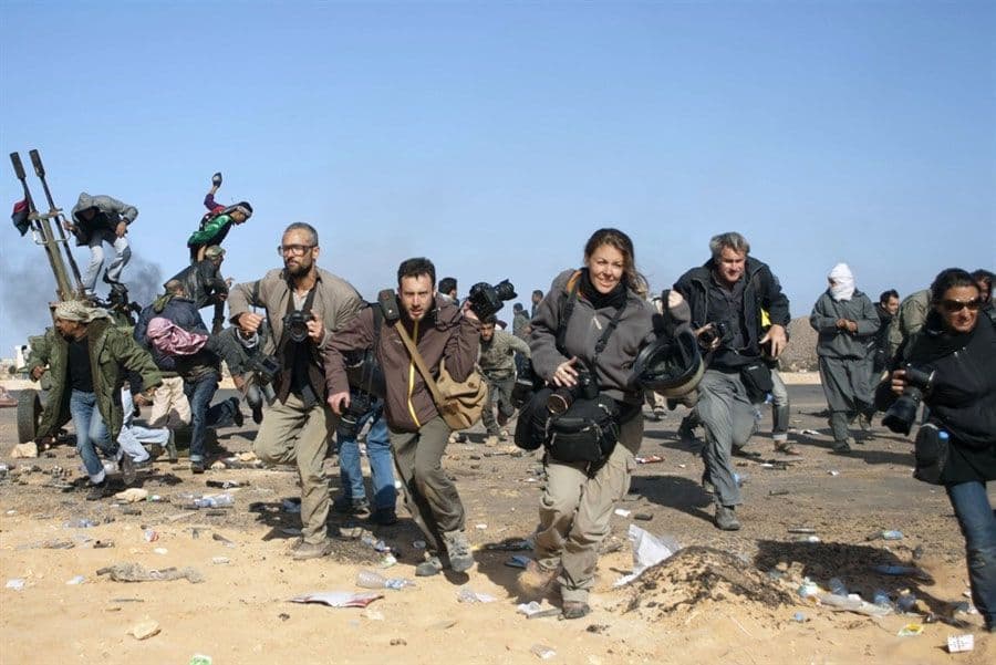 خمس صحفيين ومصورون يعملون لدى ”نيويورك تايمز“
