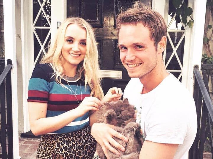 الثنائي Evanna Lynch وRobbie Jarvis