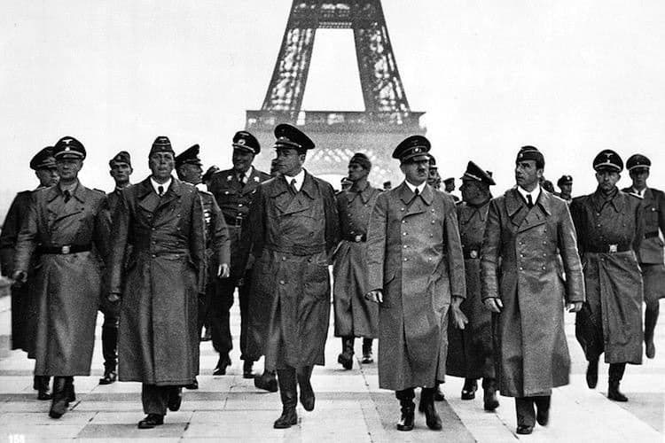 أدولف هتلر في باريس في سنة 1940
