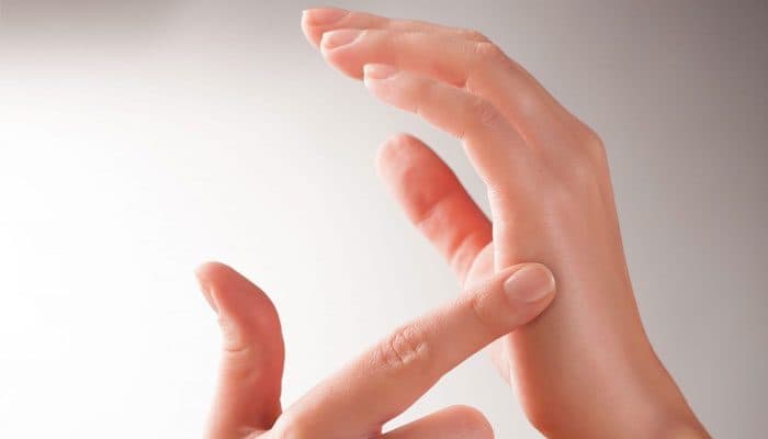 العلاج باللمس