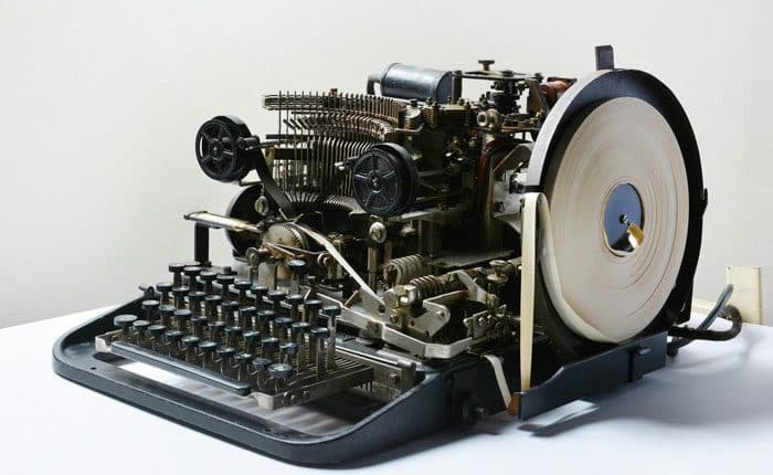 آلة تشفير Lorenz Machine