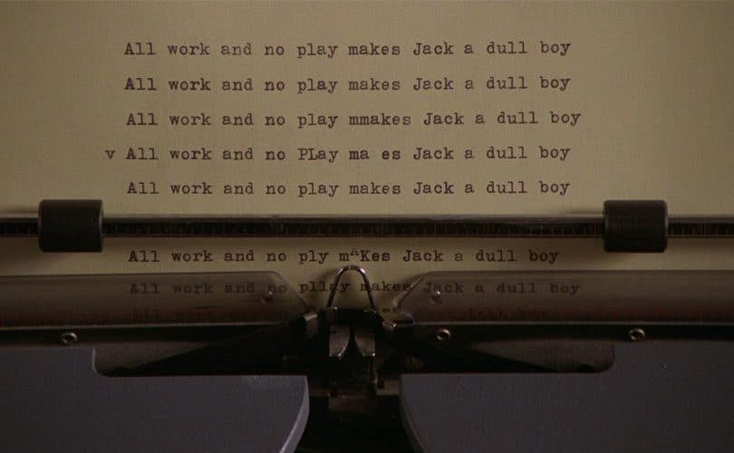 مشهد الآلة الكاتبة في فيلم The Shining