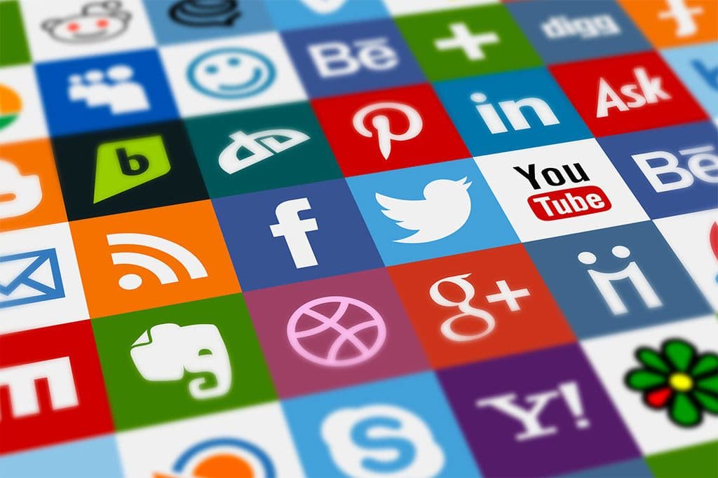 ايقونات مواقع التواصل الاجتماعي