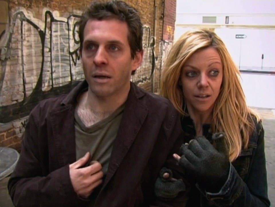 مسلسل It’s Always Sunny in Philadelphia، الحلقة 3 بعنوان Dennis and Dee Go on Welfare من الموسم الثاني