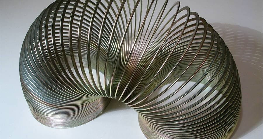 نابض (سلانكي) Slinky: