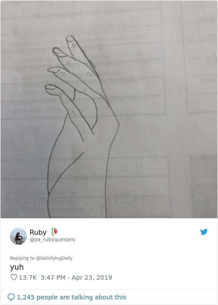 مسودة رسمة يد بشرية