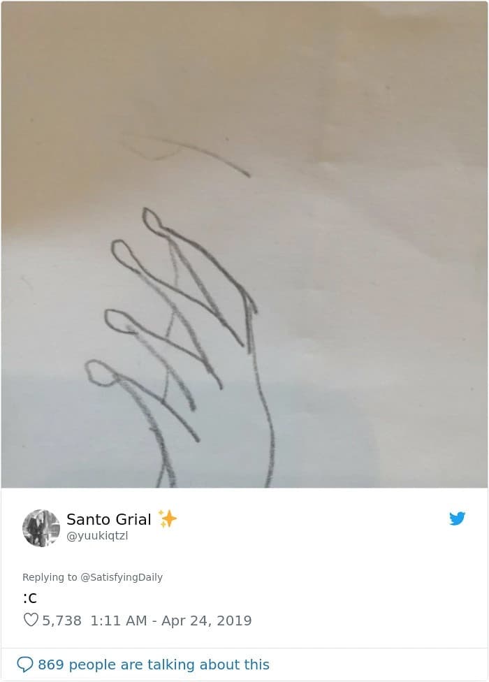 مسودة رسمة يد بشرية