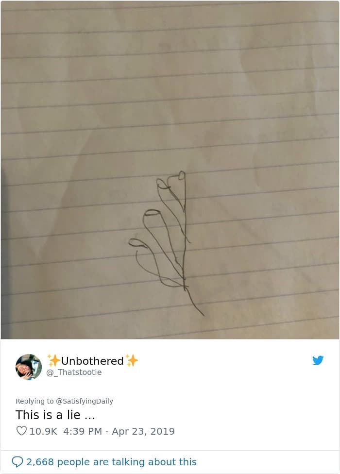 مسودة رسمة يد بشرية