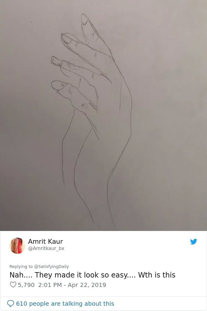 مسودة رسمة يد بشرية
