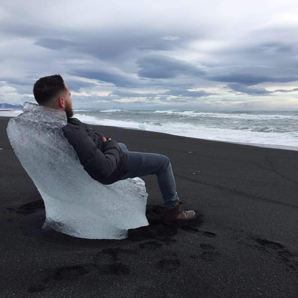 https://www.reddit.com/r/pics/comments/5bu9xc/not_something_you_find_on_the_beach_everyday/