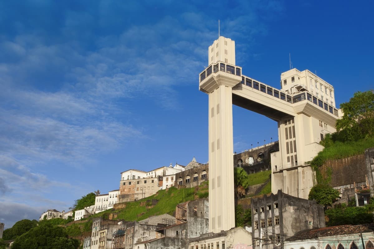 مصعد (لاسيردا) Elevador Lacerda. صورة: luoman/Getty Images