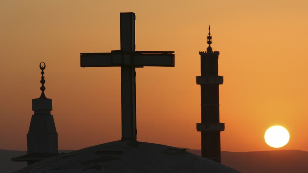 مسجد وكنيسة