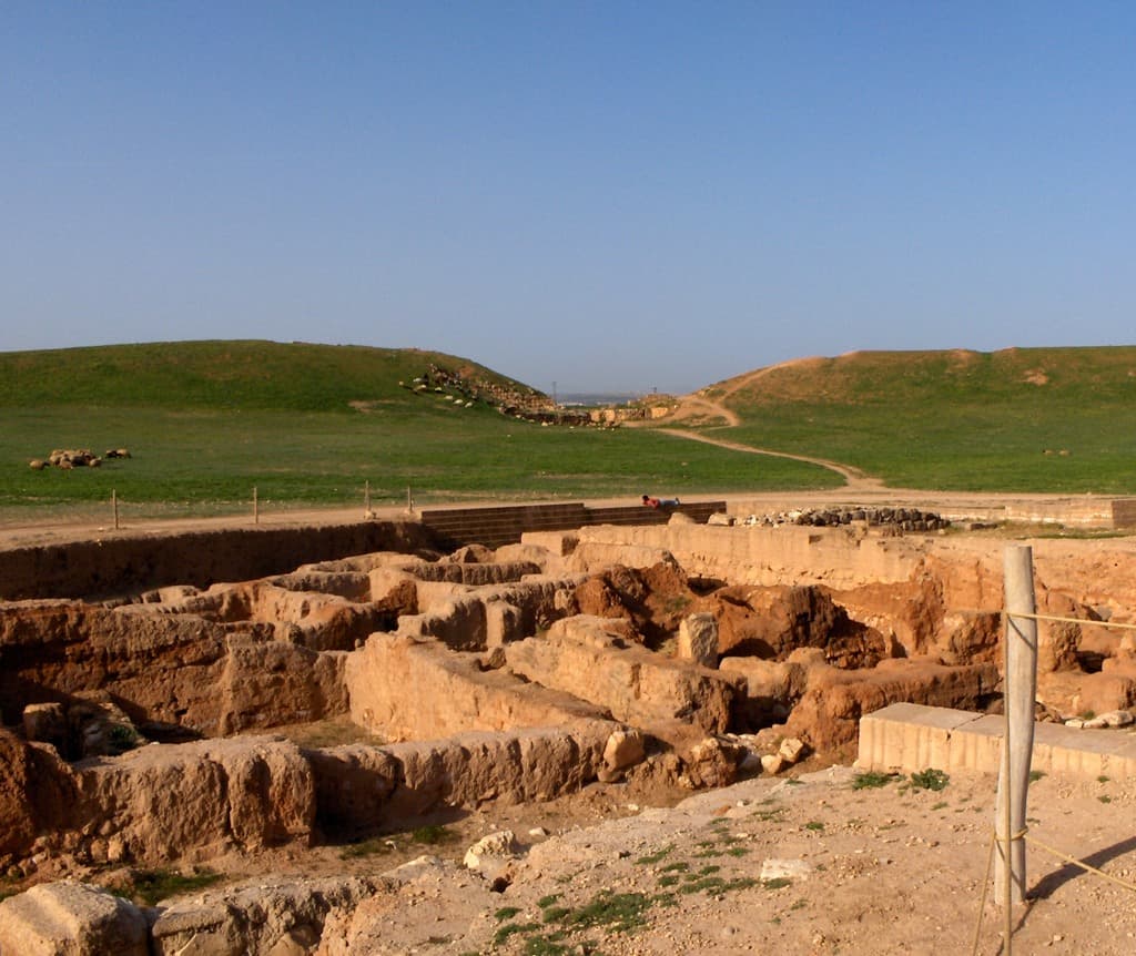 آثارٌ في إبلا