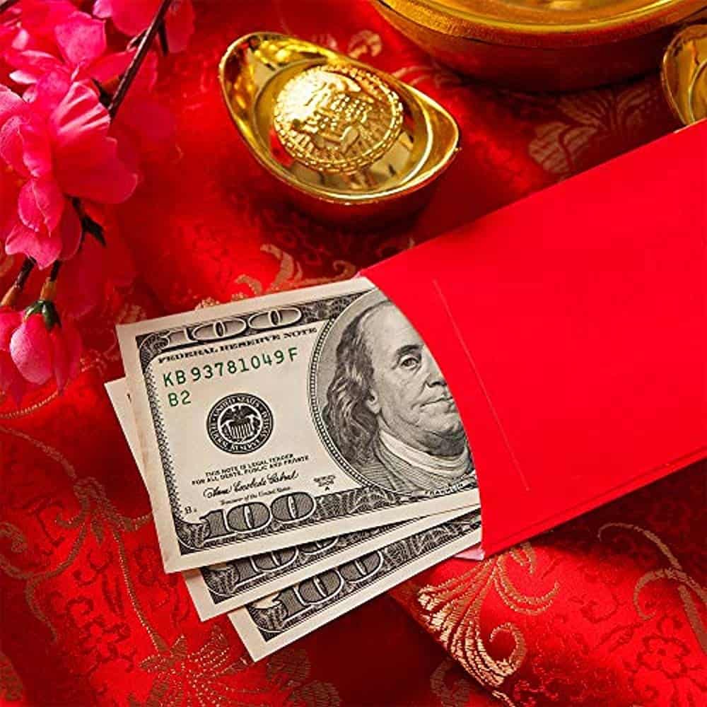 أظرفة العيد الصينية الحمراء