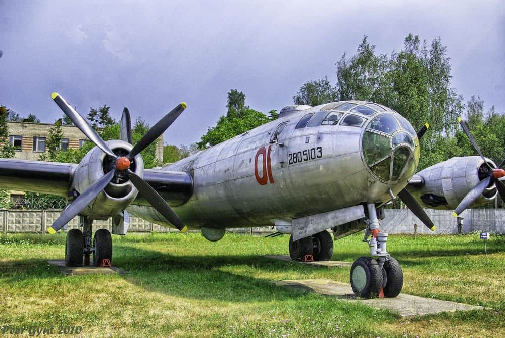 طائرة Tupolev Tu-4 في متحف (مونينو) المركزي للقوة الجوية بموسكو.