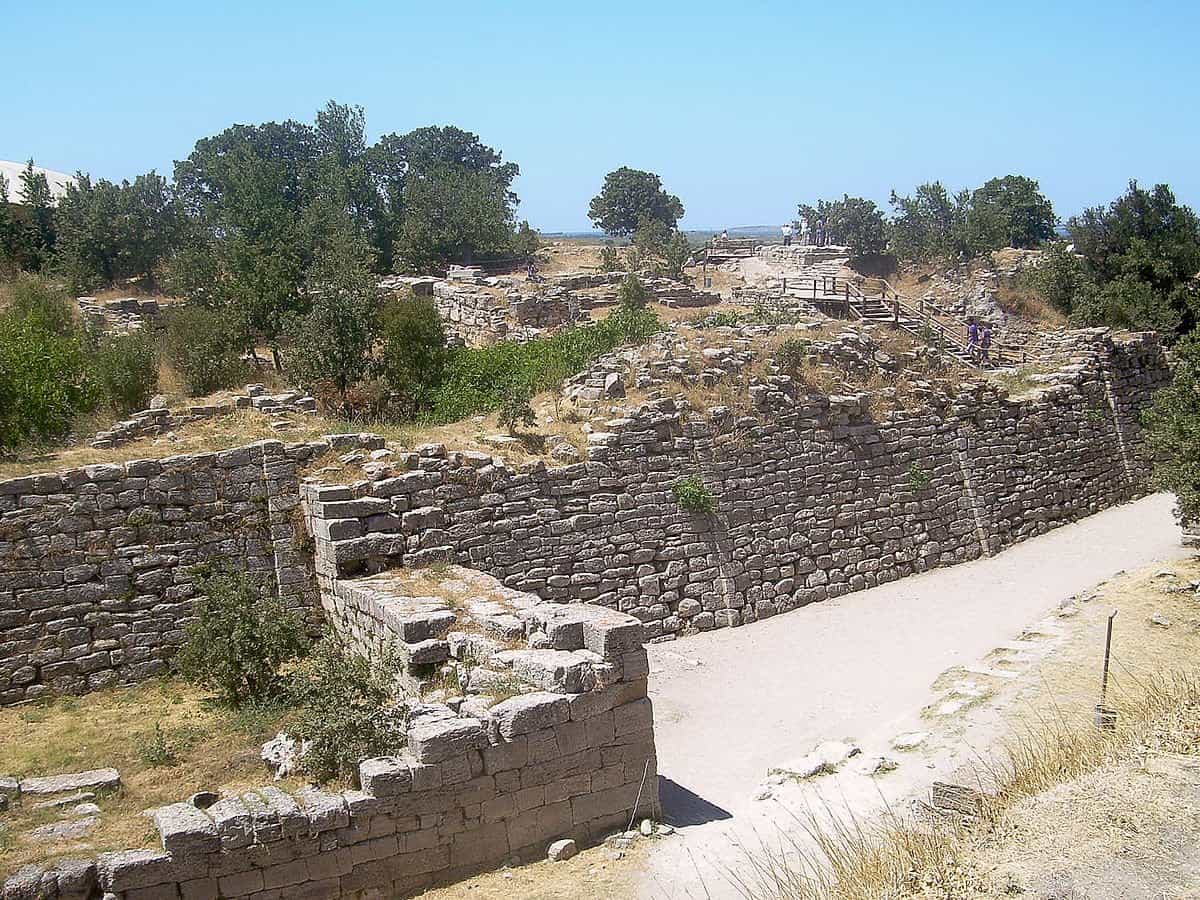 آثار آخر مدن طروادة.