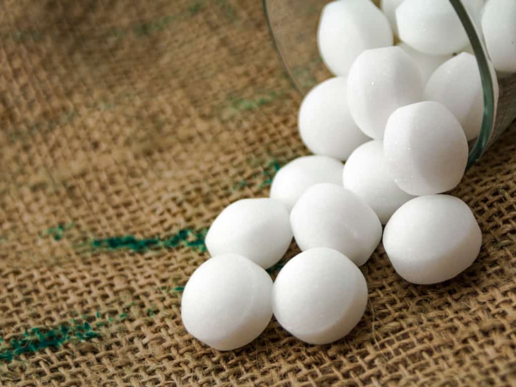 كرات النفتالين