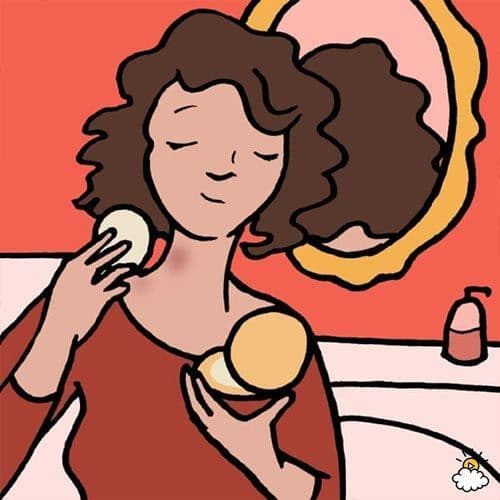 طرق إزالة آثار القبلات والعضات الجنسية