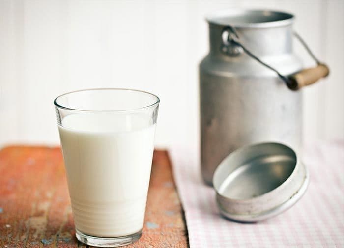 كوب من الحليب