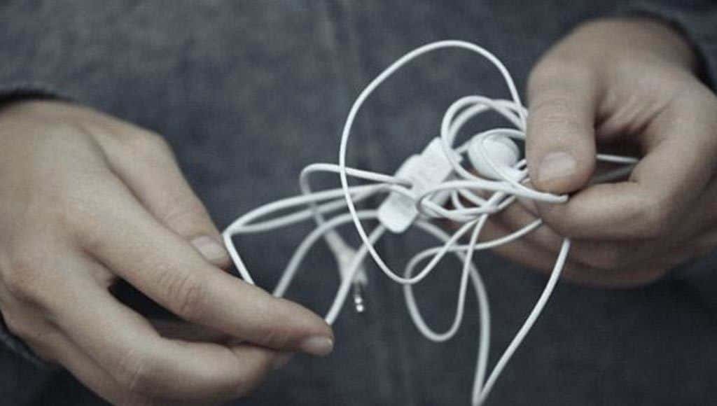 مشكلة تعقيد السماعات