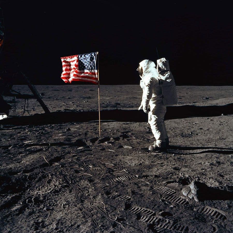 رحلة أبولو 11