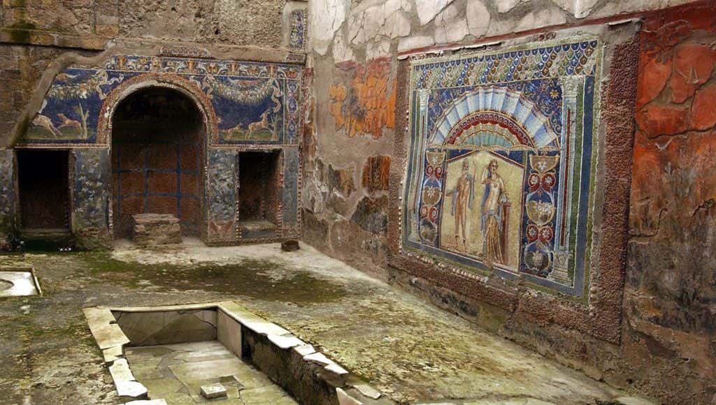فيلا البرديات The Villa of the Papyri