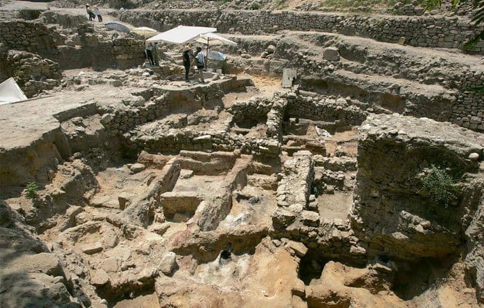 مدينة ”صيدون“ الكنعانية