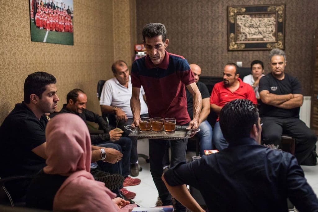 محاربة الإدمان على الكحول في ايران