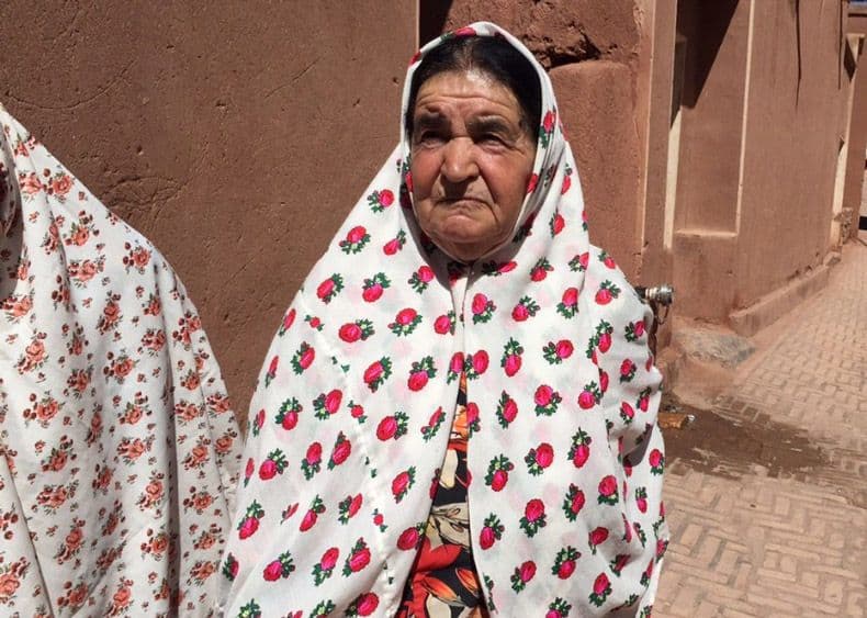 احدى نساء قرية (أبيانة) التاريخية في إيران