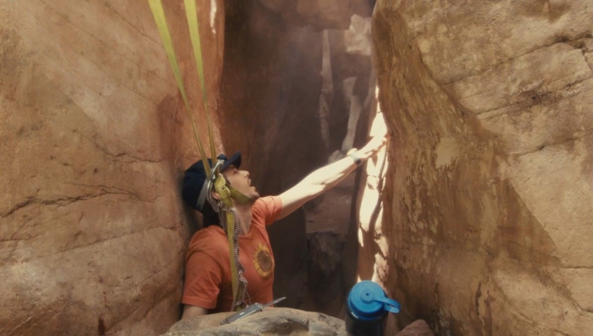 فيلم 127 Hours سنة 2010