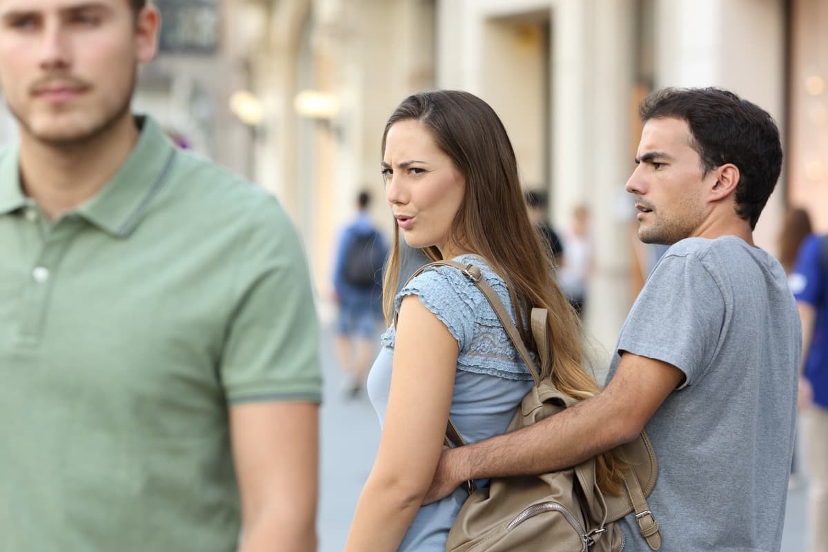 رصد الخائنين