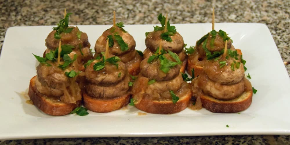 Pintxos بالفطر