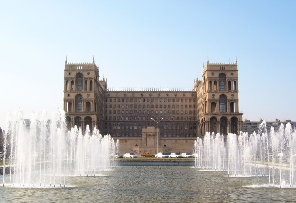 مبنى الحكومة