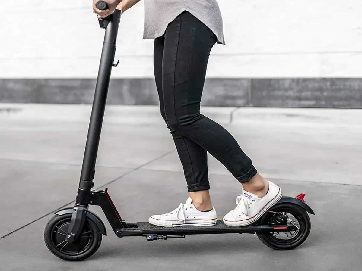 السكوتر GOTRAX GXL الكهربائية الأنيقة والمتينة والقوية.