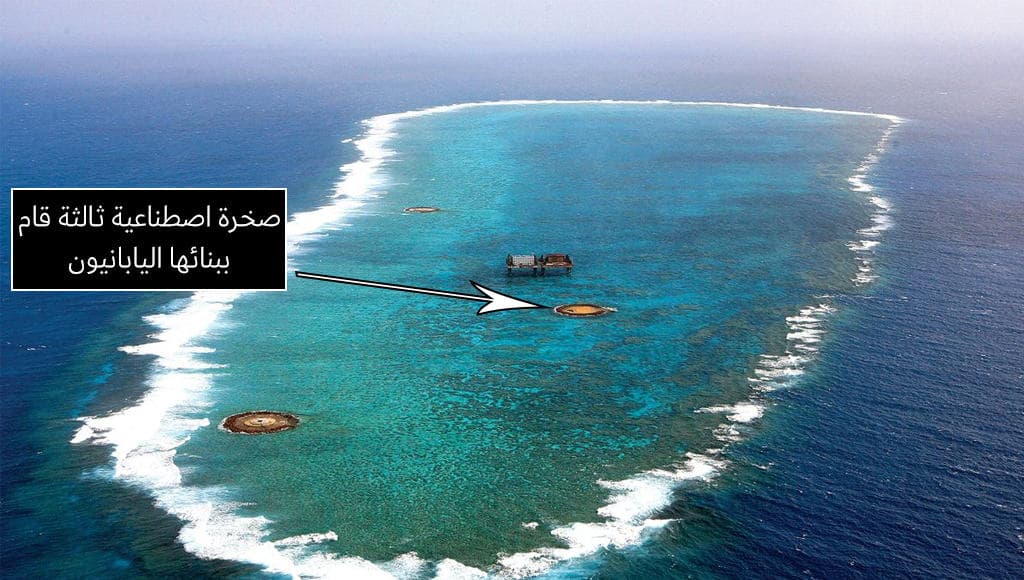 صخرة اصطناعية ثالثة أضافتها اليابان للصخرتين الأخريين.