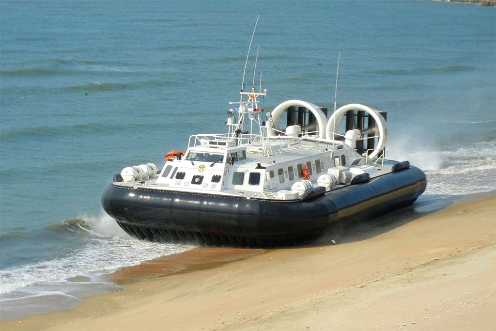حوامة.