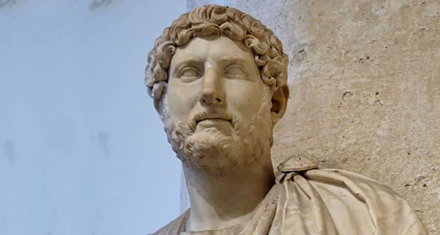 الإمبراطور هادريان Hadrian