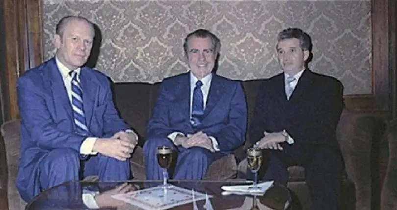 الرئيس الأمريكي ريتشارد نيكسون في لقاء مع الرئيس الروماني تشاوتشيسكو
