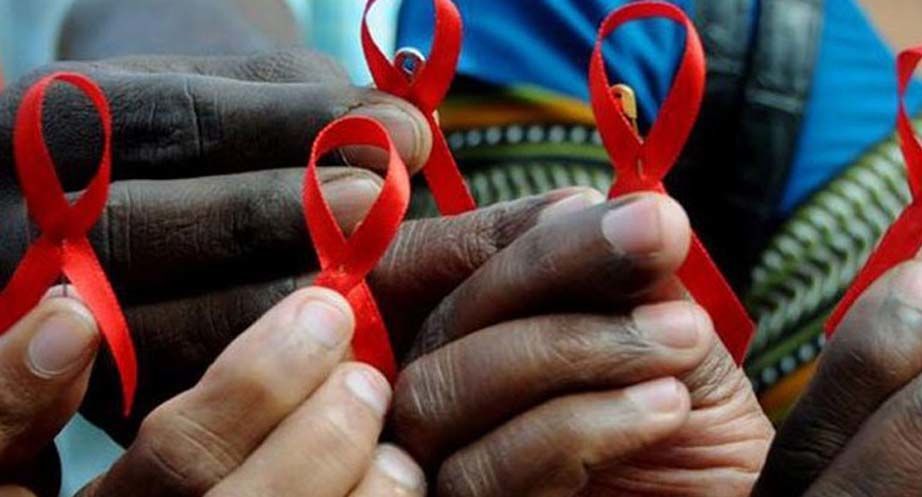 الحظر على المصابين بفيروس نقص المناعة المكتسب