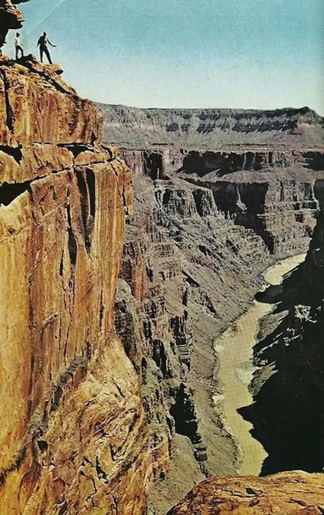 رؤية شاهقة للأخدود العظيم Grand Canyon
