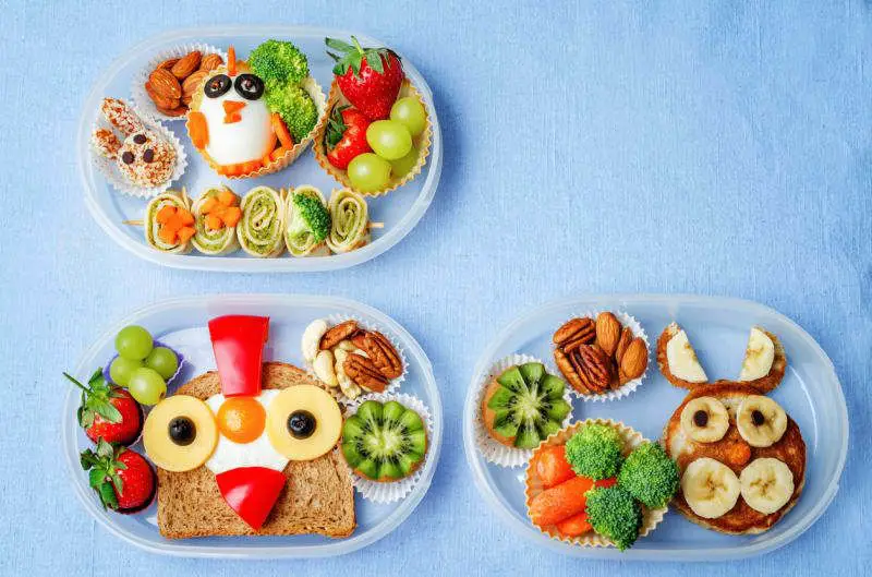 وجبات الطعام في المدارس اليابانية