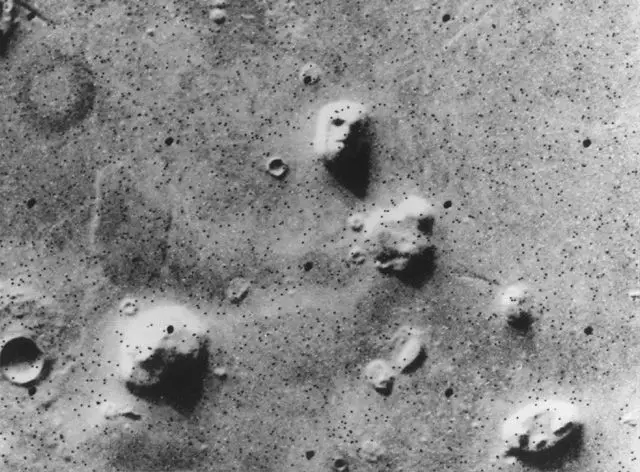 ظهور وجه على المريخ